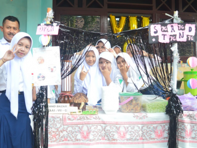 Lapak Bazar Kelas 7G