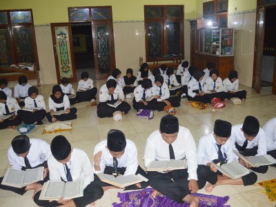 Penerapan nilai religius dalam Kegiatan LDKS