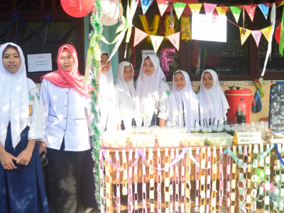 Lapak Bazar Kelas 7F
