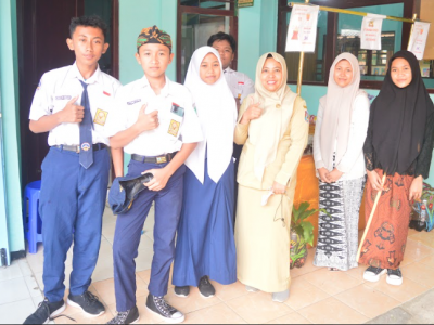 Lapak Bazar OSIS
